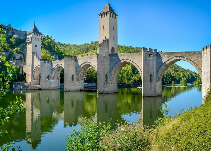 In With Pools & Vineyards * Mauroux (Lot)