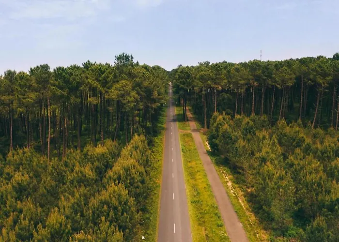 Дом отдыха In With Pools & Vineyards